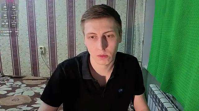 Snapshot of darienlarge chatting on 02.15.26 darienlarge online show from 02.15.26