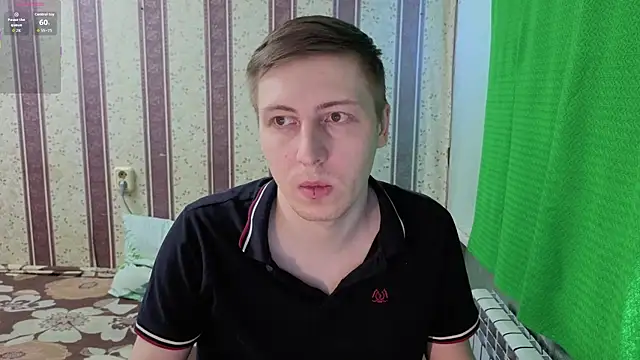 Snapshot of darienlarge chatting on 02.18.26 darienlarge online show from 02.18.26