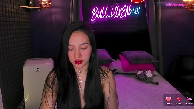 bull vixen2001 online show from 10.04.25