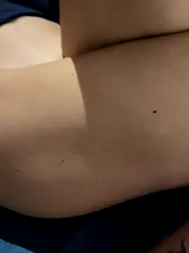 Snapshot of Juna8584 chatting on 11.03.25 Juna8584 online show from 11.03.25