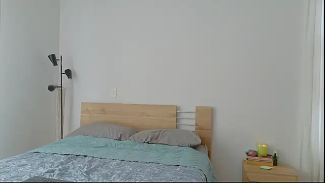 Snapshot of GrettaBenett chatting on 09.09.25 GrettaBenett online show from 09.09.25