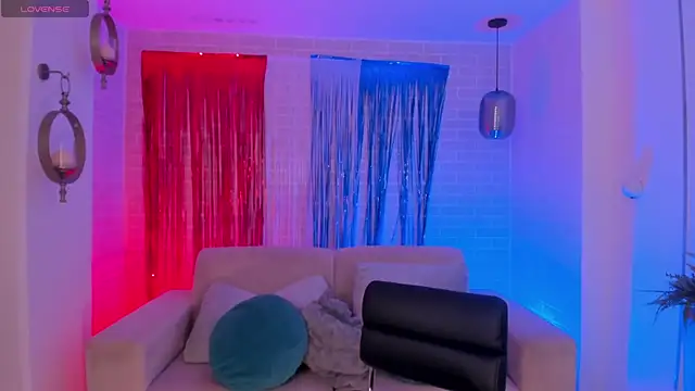 ErikaBenz  online show from 07.04.26