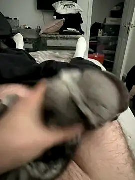 Snapshot of Furdale chatting on 11.29.25 Furdale online show from 11.29.25