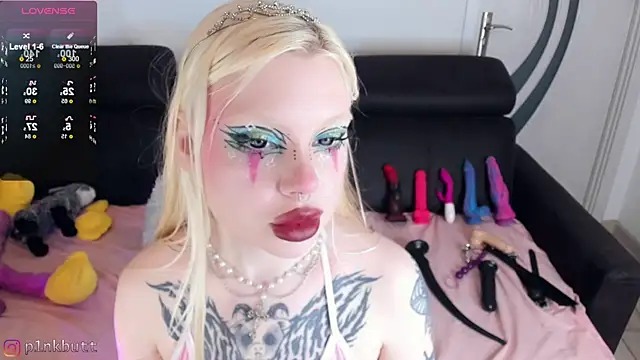 Snapshot of HelenGoat chatting on 01.20.25 HelenGoat online show from 01.20.25