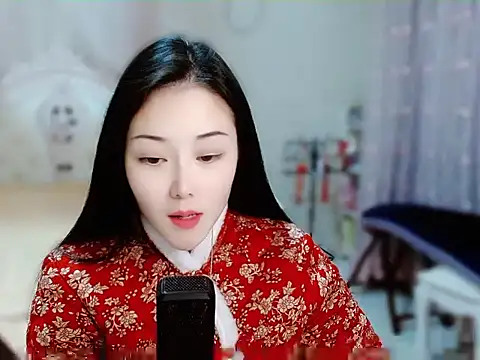Snapshot of Angel-C chatting on 12.18.24 Angel-C online show from 12.18.24