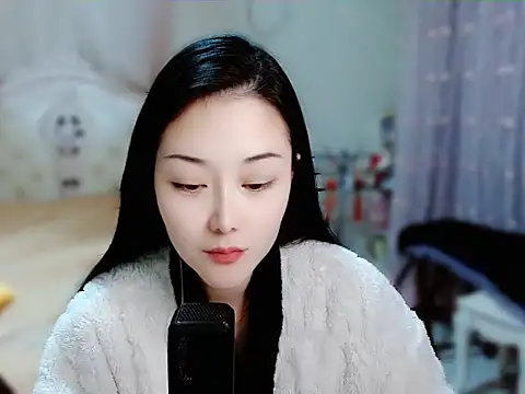 Snapshot of Angel-C chatting on 12.19.24 Angel-C online show from 12.19.24