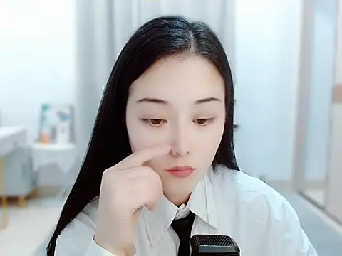 Snapshot of Angel-C chatting on 02.18.25 Angel-C online show from 02.18.25