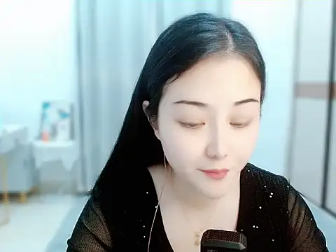 Snapshot of Angel-C chatting on 03.04.25 Angel-C online show from 03.04.25