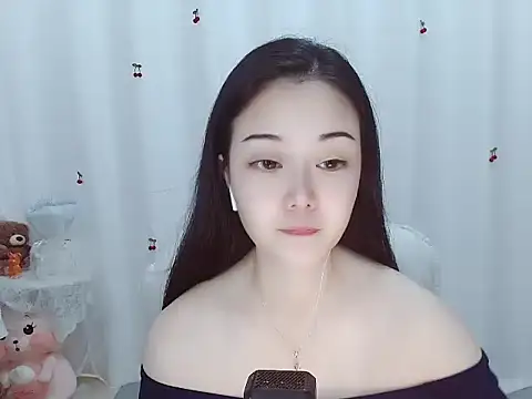 Snapshot of Angel-C chatting on 10.01.25 Angel-C online show from 10.01.25