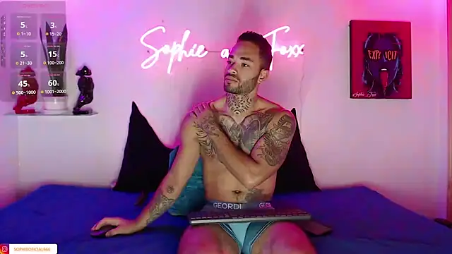 SophieFoxx17 online show from 03.04.25