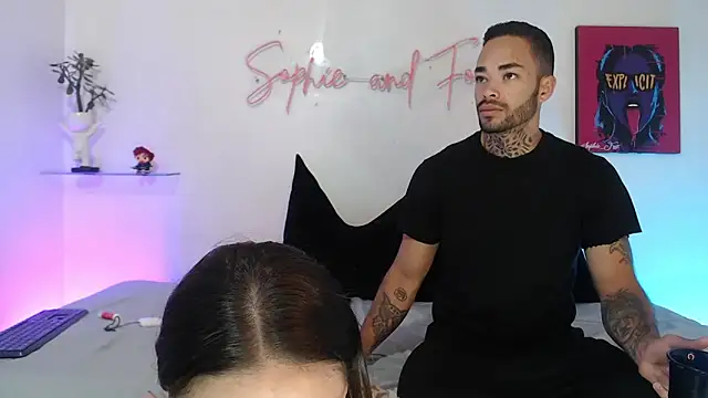 SophieFoxx17 online show from 11.24.25