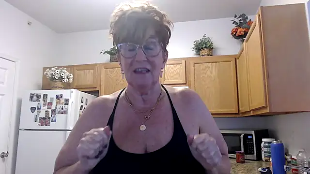 Snapshot of plusizebigbooty chatting on 11.02.25 plusizebigbooty online show from 11.02.25