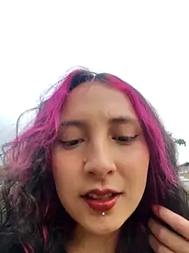 Snapshot of _Laary chatting on 09.19.25  Laary online show from 09.19.25