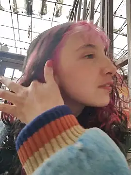  Laary online show from 12.16.25