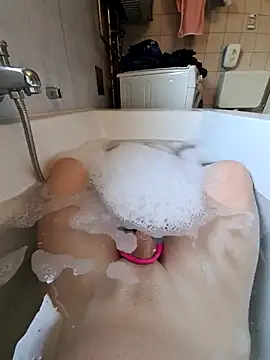 Snapshot of toeloverlive chatting on 10.20.25 toeloverlive online show from 10.20.25