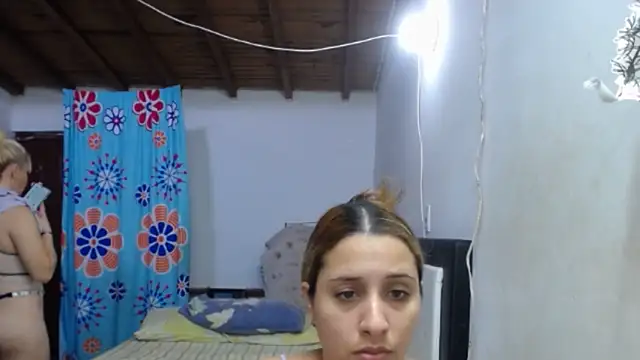 Snapshot of Nicolle_Milf chatting on 11.07.25 Nicolle Milf online show from 11.07.25