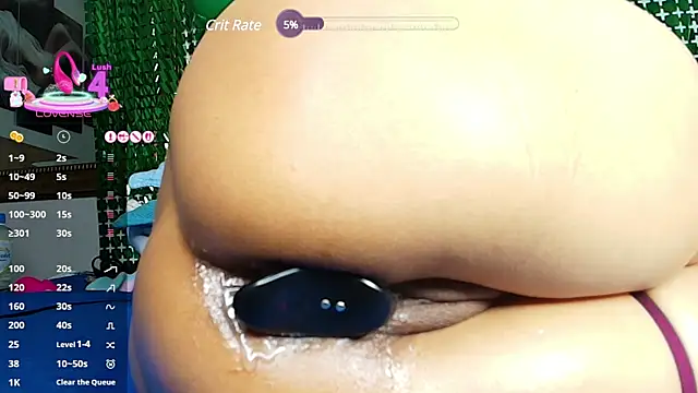 Snapshot of britanyy_ chatting on 03.20.25 britanyy online show from 03.20.25