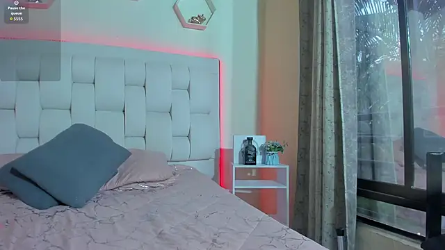 shanakendall online show from 12.18.25