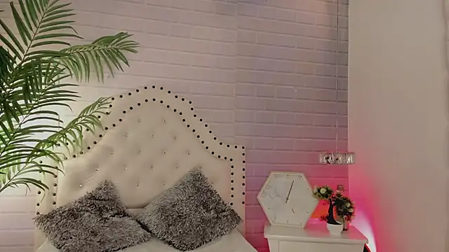  Eurekaa  online show from 02.27.25