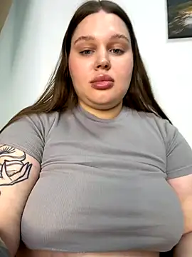 Snapshot of perfect_sweety_girl chatting on 09.23.25 perfect sweety girl online show from 09.23.25