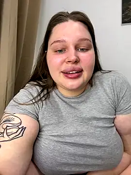 Snapshot of perfect_sweety_girl chatting on 09.29.25 perfect sweety girl online show from 09.29.25