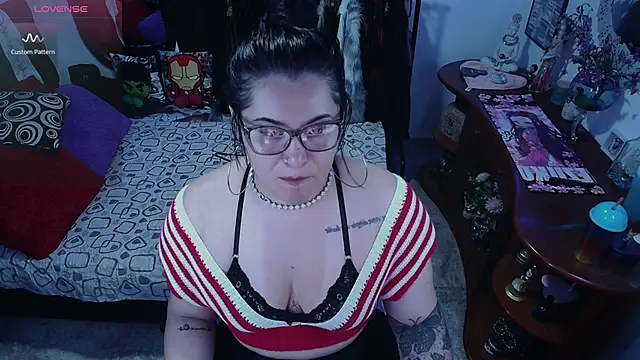 lufek23 online show from 09.19.25