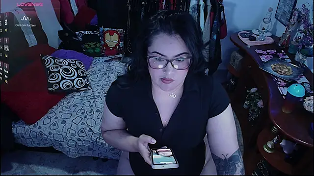 lufek23 online show from 10.04.25