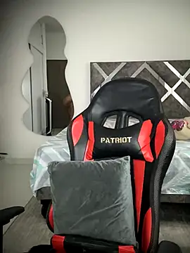 ValleryParker online show from 11.18.25