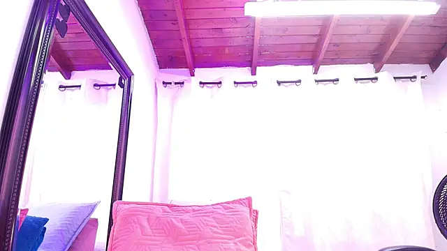 Snapshot of danna_berlin_ chatting on 01.29.25 danna berlin online show from 01.29.25