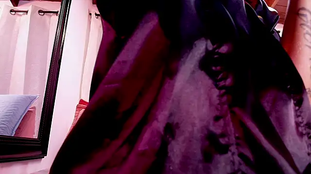 Snapshot of danna_berlin_ chatting on 02.13.25 danna berlin online show from 02.13.25