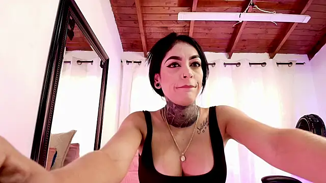 Snapshot of danna_berlin_ chatting on 03.13.25 danna berlin online show from 03.13.25