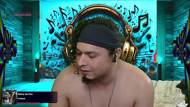 chino roz online show from 03.13.25