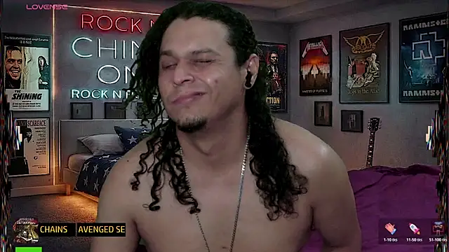 Snapshot of chino_roz chatting on 05.06.26 chino roz online show from 05.06.26