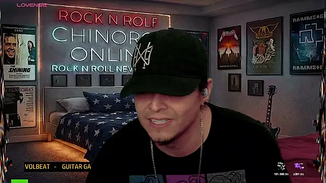 Snapshot of chino_roz chatting on 05.18.26 chino roz online show from 05.18.26