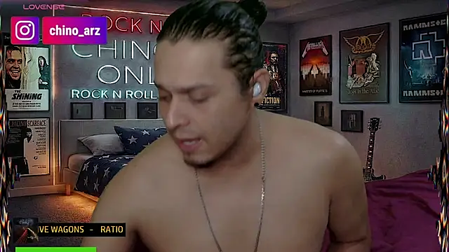 Snapshot of chino_roz chatting on 05.21.26 chino roz online show from 05.21.26