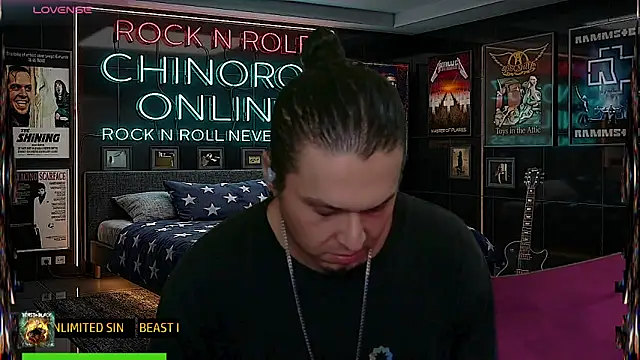 Snapshot of chino_roz chatting on 05.27.26 chino roz online show from 05.27.26