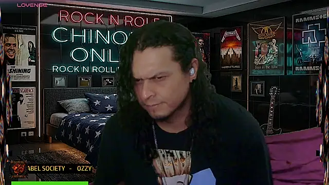 Snapshot of chino_roz chatting on 05.28.26 chino roz online show from 05.28.26