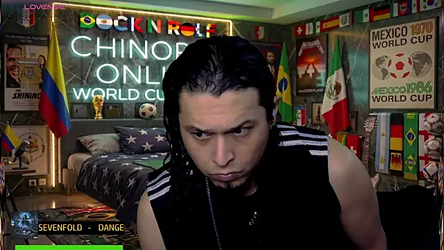Snapshot of chino_roz chatting on 07.08.26 chino roz online show from 07.08.26