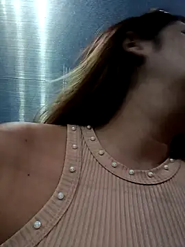 Latina sexy1 online show from 02.20.25