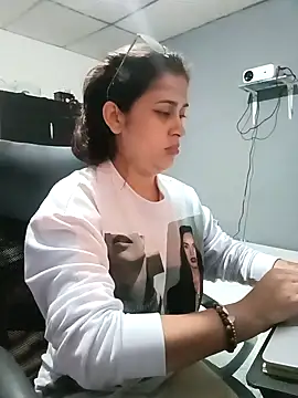 Latina sexy1 online show from 02.21.25