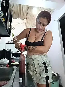 Snapshot of Latina_sexy1 chatting on 07.26.26 Latina sexy1 online show from 07.26.26