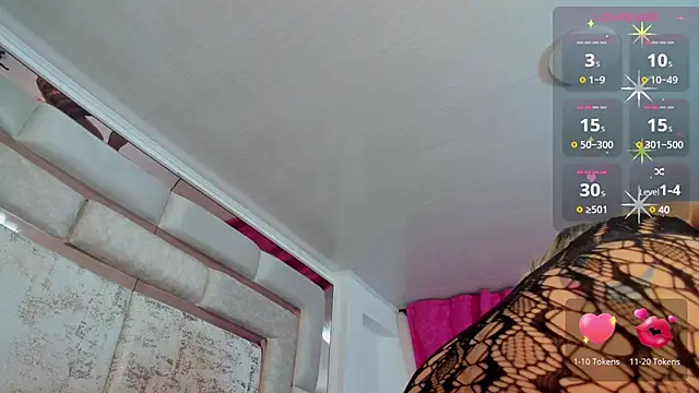 Snapshot of kimjonnes01 chatting on 12.24.24 kimjonnes01 online show from 12.24.24