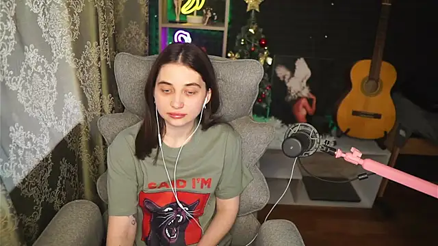 Snapshot of delicatedBailey chatting on 07.25.26 delicatedBailey online show from 07.25.26