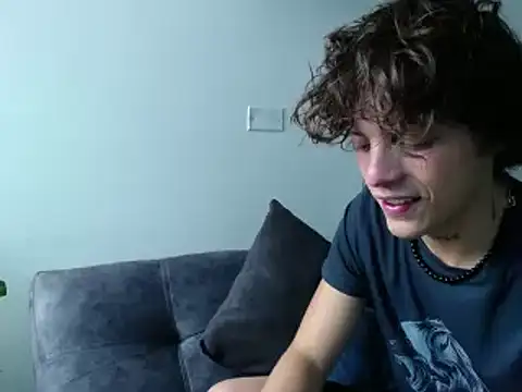 Santiago kiler online show from 12.13.24