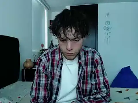 Santiago kiler online show from 12.20.24