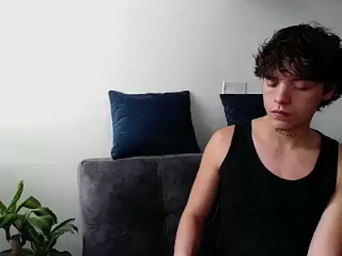 Santiago kiler online show from 12.28.24