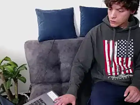 Santiago kiler online show from 12.29.24