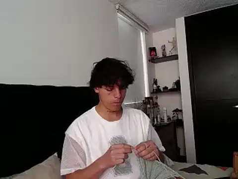 Santiago kiler online show from 01.17.25