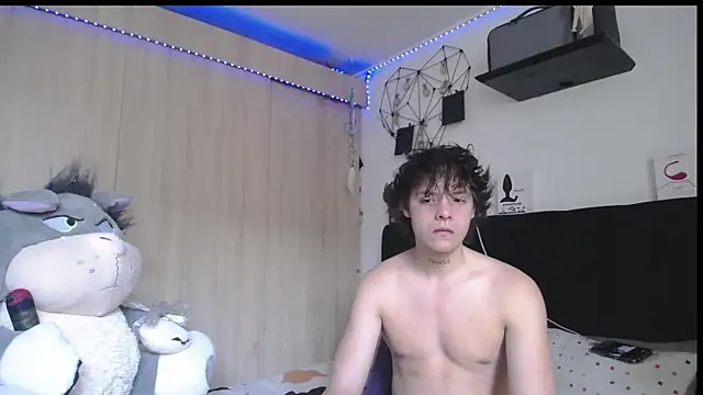 Snapshot of Santiago_kiler chatting on 05.15.26 Santiago kiler online show from 05.15.26