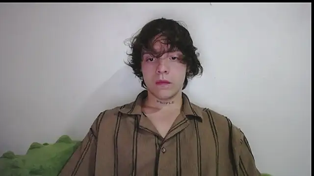 Snapshot of Santiago_kiler chatting on 06.16.26 Santiago kiler online show from 06.16.26
